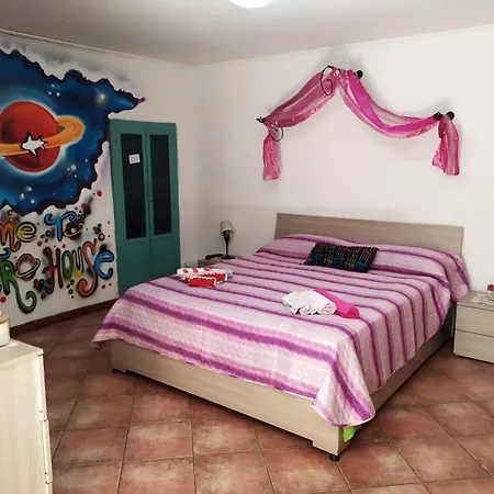 Astrohouse Kwatera prywatna Neapol